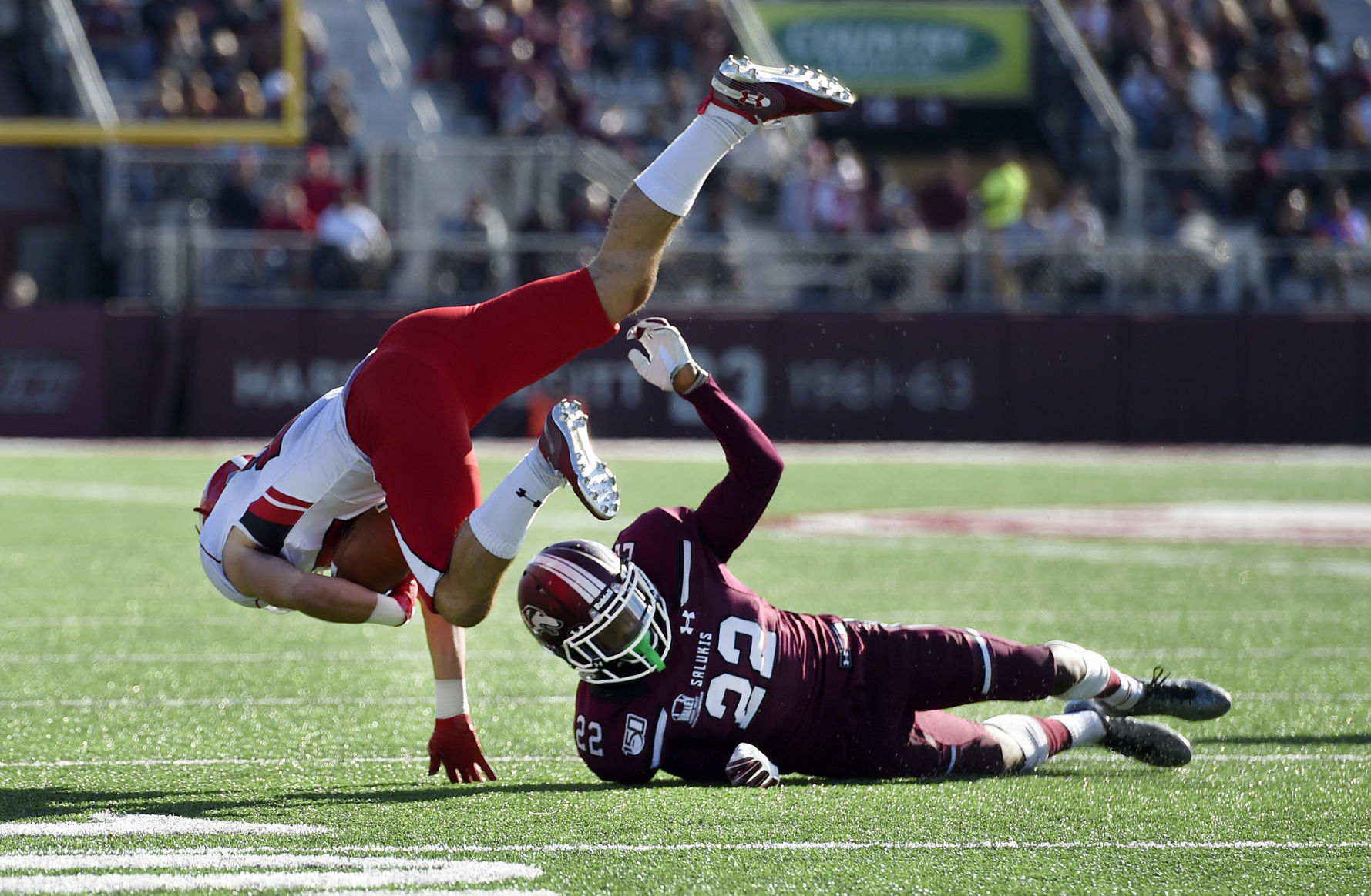 SIU defeats Youngstown State